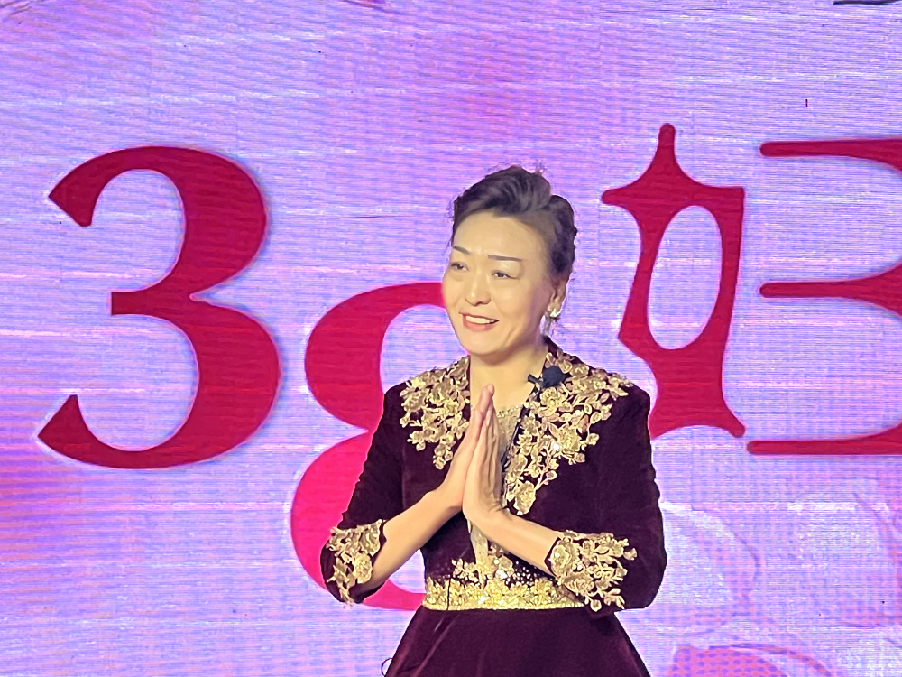 节目8配乐诗朗诵《棉花，谜一样的风景》 (1).jpg